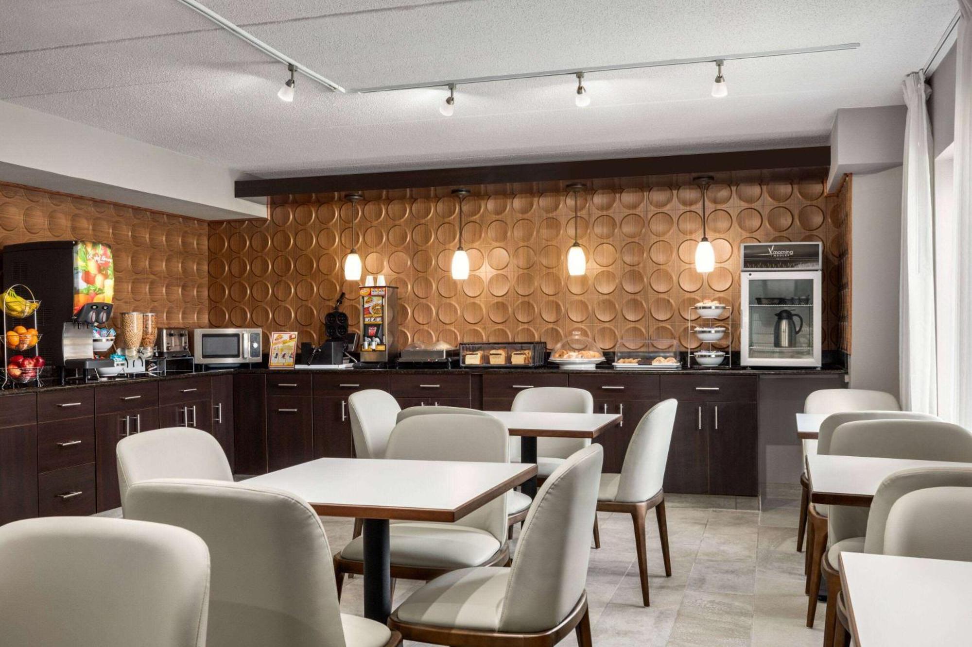 Wingate By Wyndham Salisbury Hotel Ngoại thất bức ảnh
